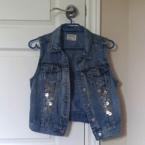Bluenotes Denim Vest w/ Peace Signs | Womens M